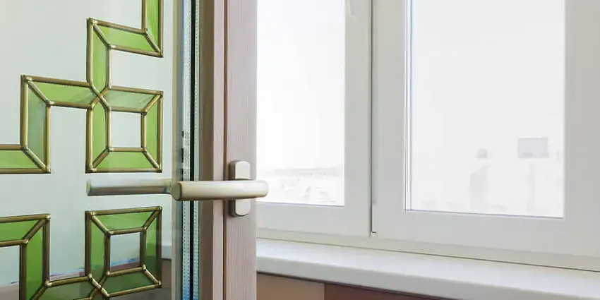 Почему замерзают окна на балконе, и что с этим делать - 5