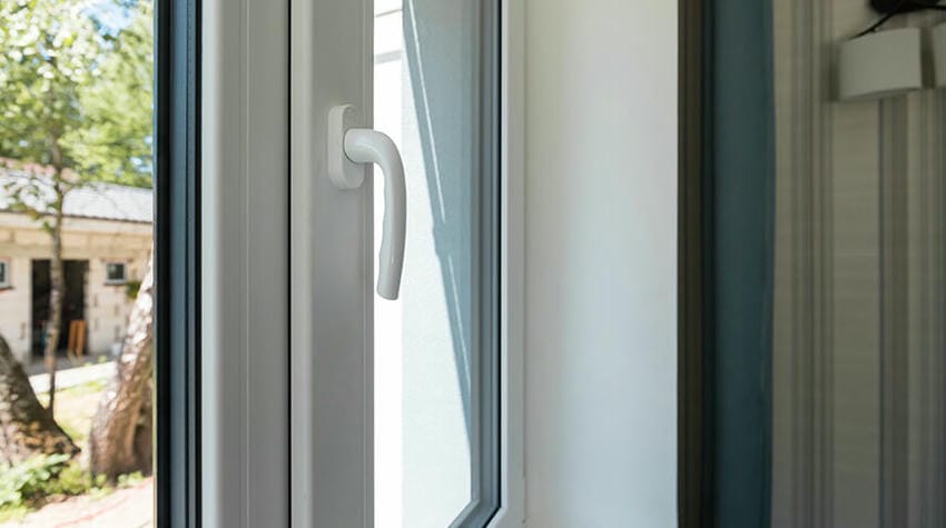 Почему пластиковые окна не закрываются до конца, и что с этим делать - 4