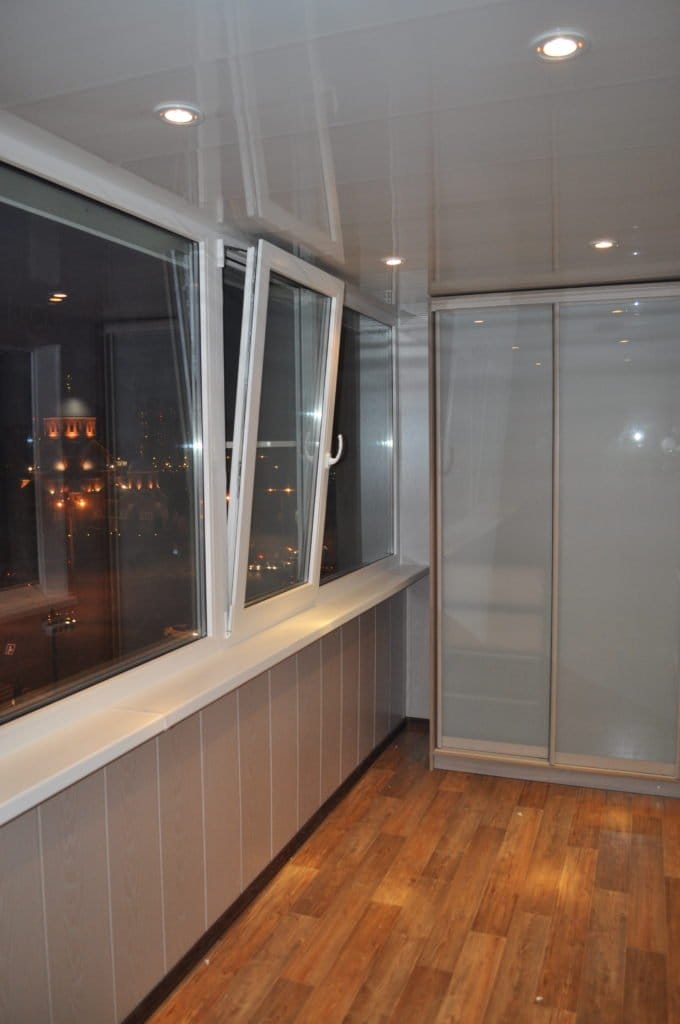 установка пластиковых окон на балкон