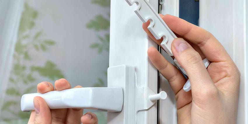 Комплектующие для пластиковых окон и фурнитура - 1