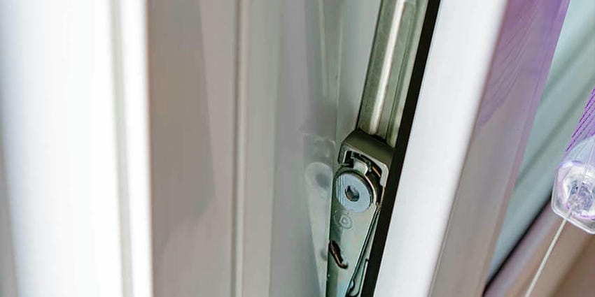 Комплектующие для пластиковых окон и фурнитура - 3