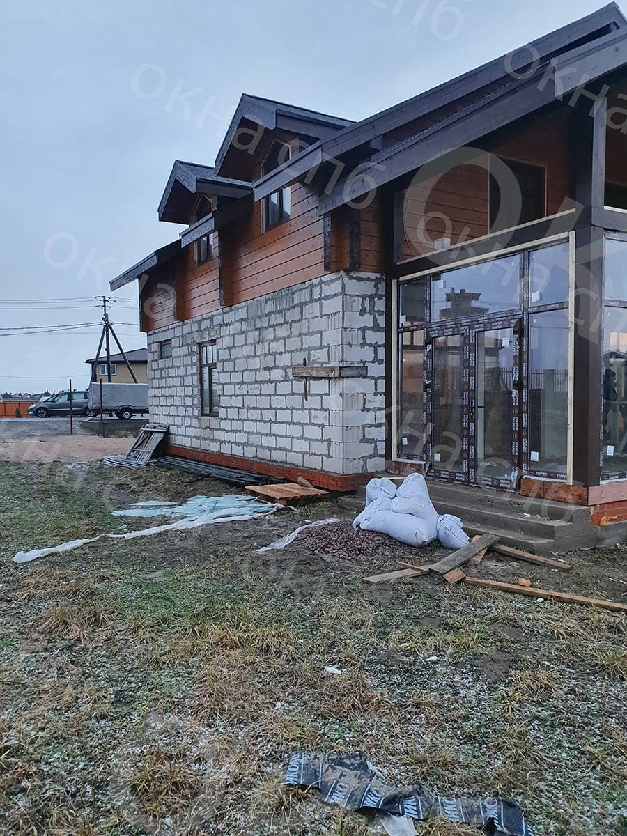 панорамное остекление коттеджа в послеке Балтийская слобода 3