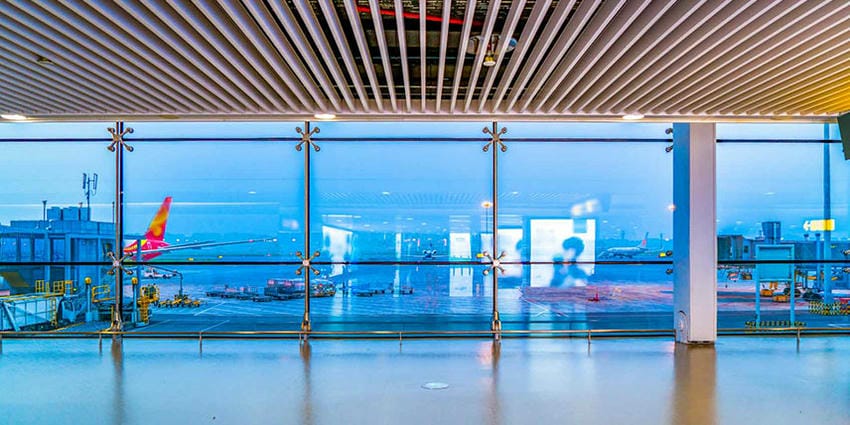 Спайдерное остекление: виды, особенности, монтаж - 1