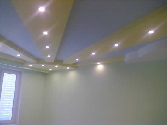 Солнечное небо на потолке в детской