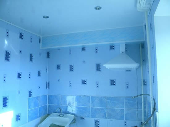 ПВХ потолок на кухне и в коридоре своими руками