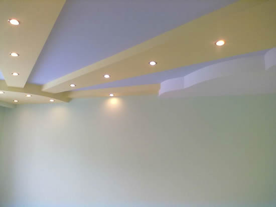 Солнечное небо на потолке в детской